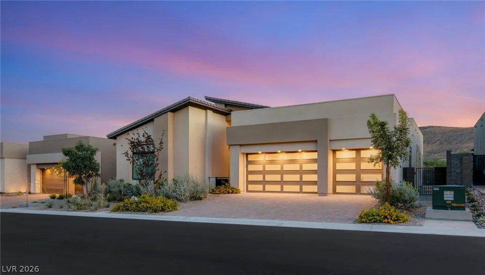 10865 Agate Cliffs Avenue Las Vegas, NV 89135