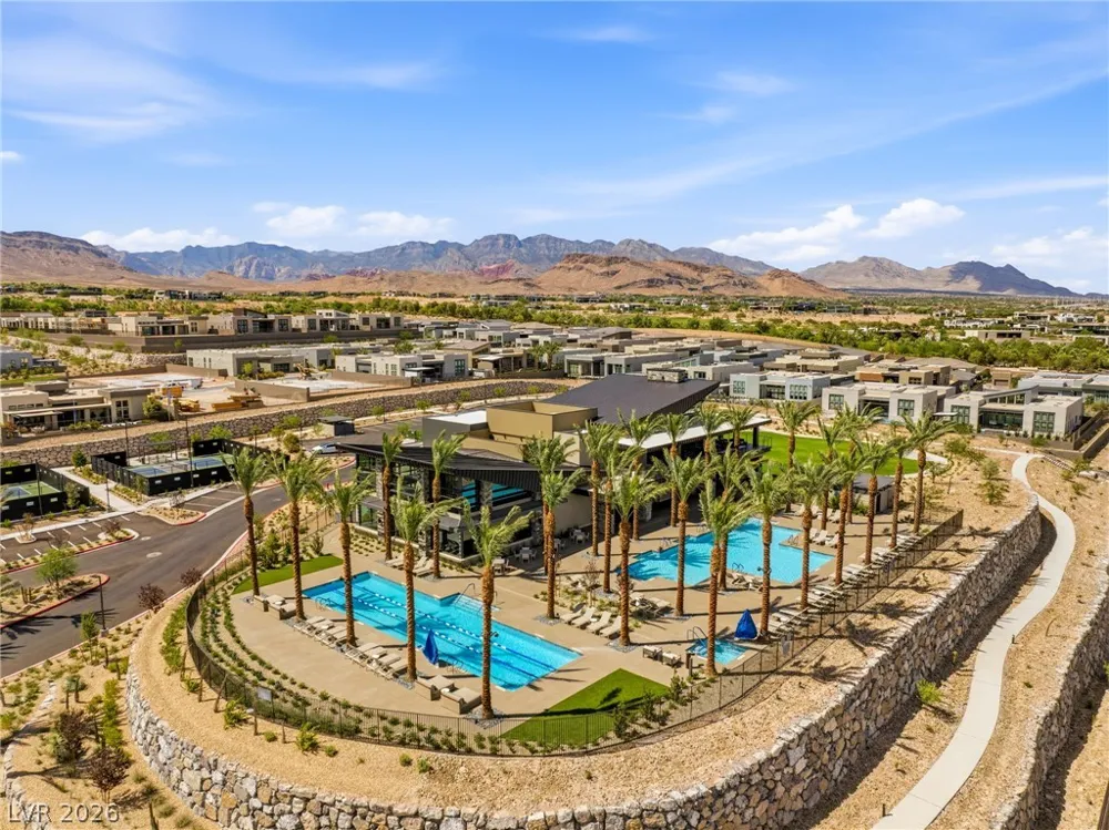 10865 Agate Cliffs Avenue Las Vegas, NV 89135