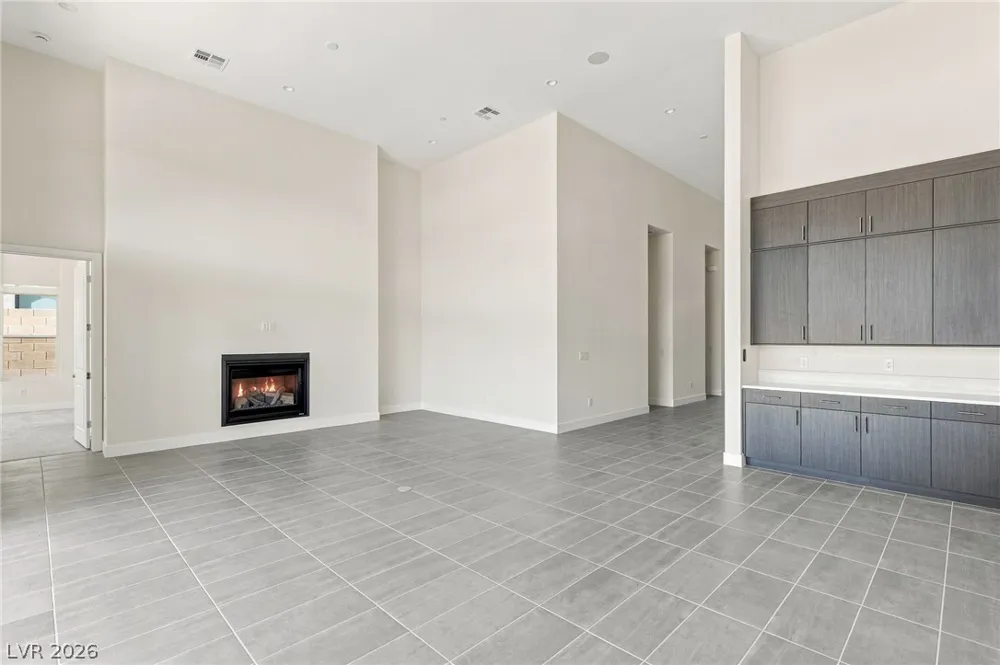 10865 Agate Cliffs Avenue Las Vegas, NV 89135