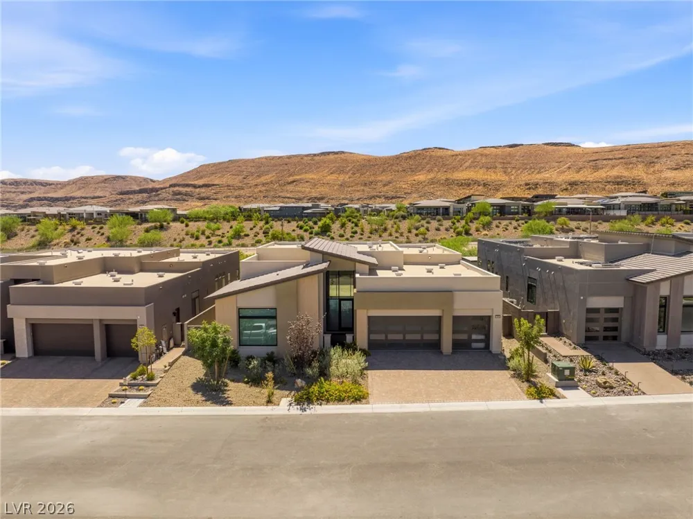 10865 Agate Cliffs Avenue Las Vegas, NV 89135