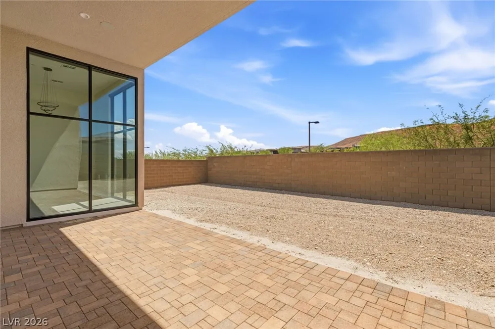 10865 Agate Cliffs Avenue Las Vegas, NV 89135