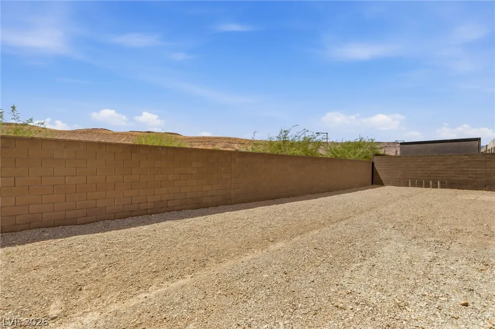 10865 Agate Cliffs Avenue Las Vegas, NV 89135
