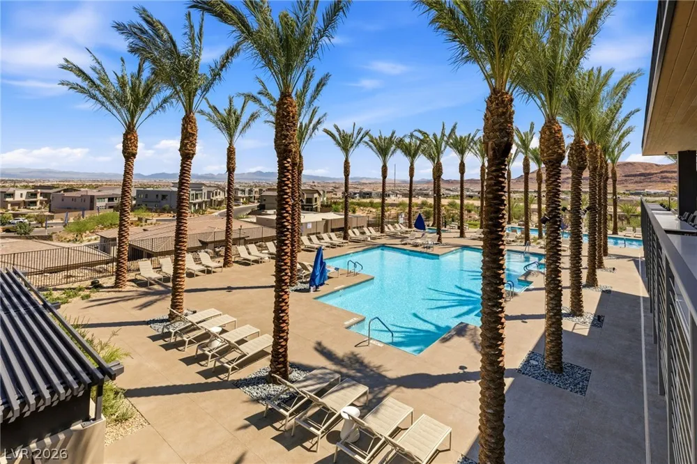 10865 Agate Cliffs Avenue Las Vegas, NV 89135