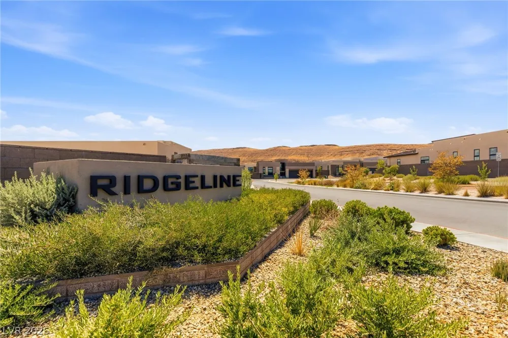 10865 Agate Cliffs Avenue Las Vegas, NV 89135
