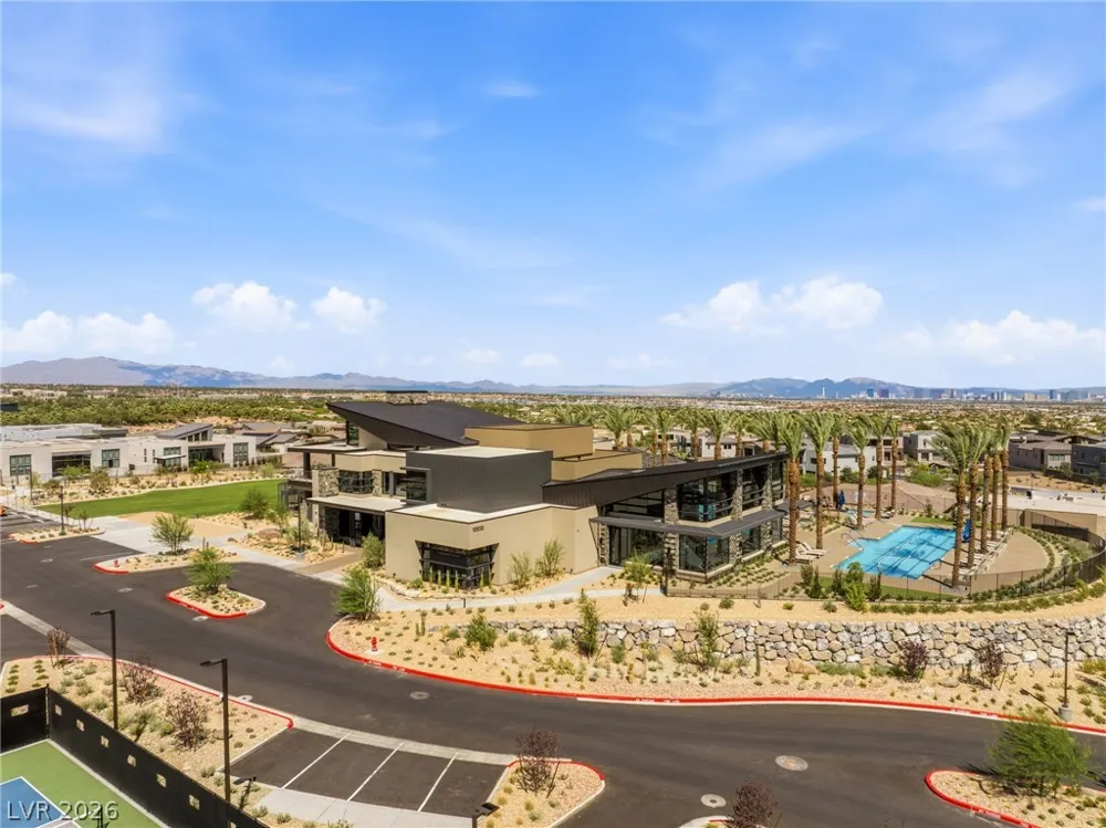 10865 Agate Cliffs Avenue Las Vegas, NV 89135