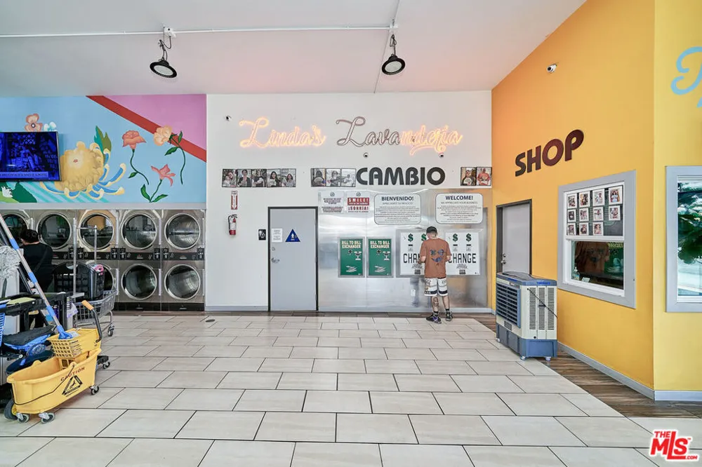3046 E Florence Avenue Huntington Park, CA 90255