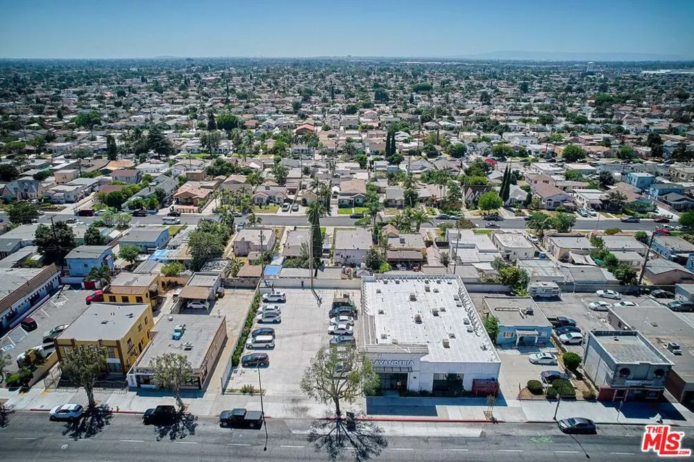 3046 E Florence Avenue Huntington Park, CA 90255