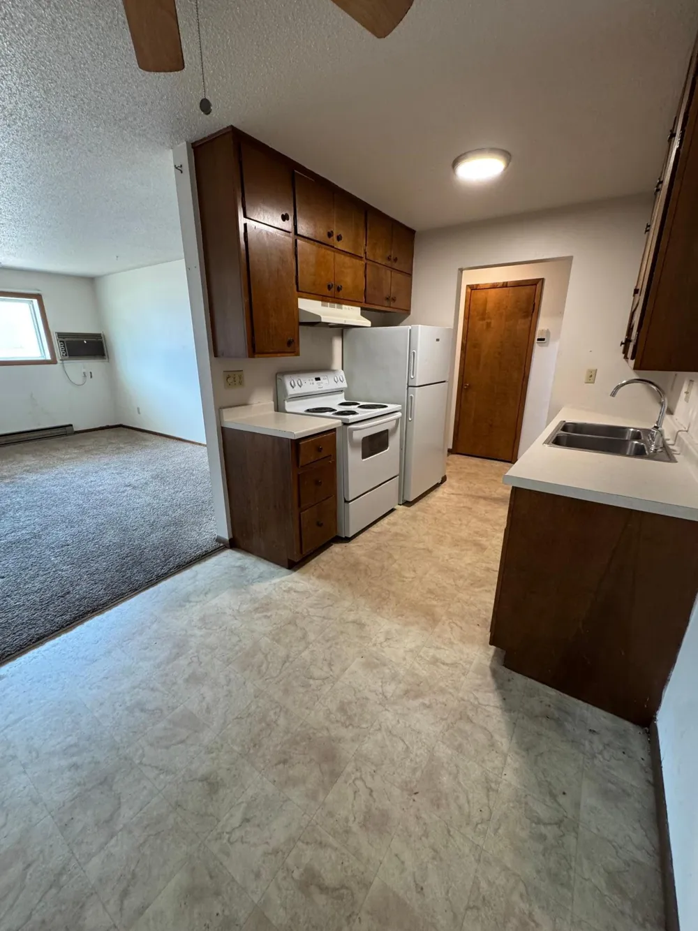 318 31st Avenue Fargo, ND 58102