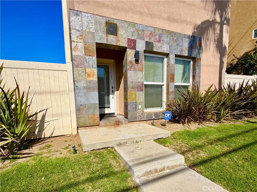 13707 S Budlong Gardena, CA 90247