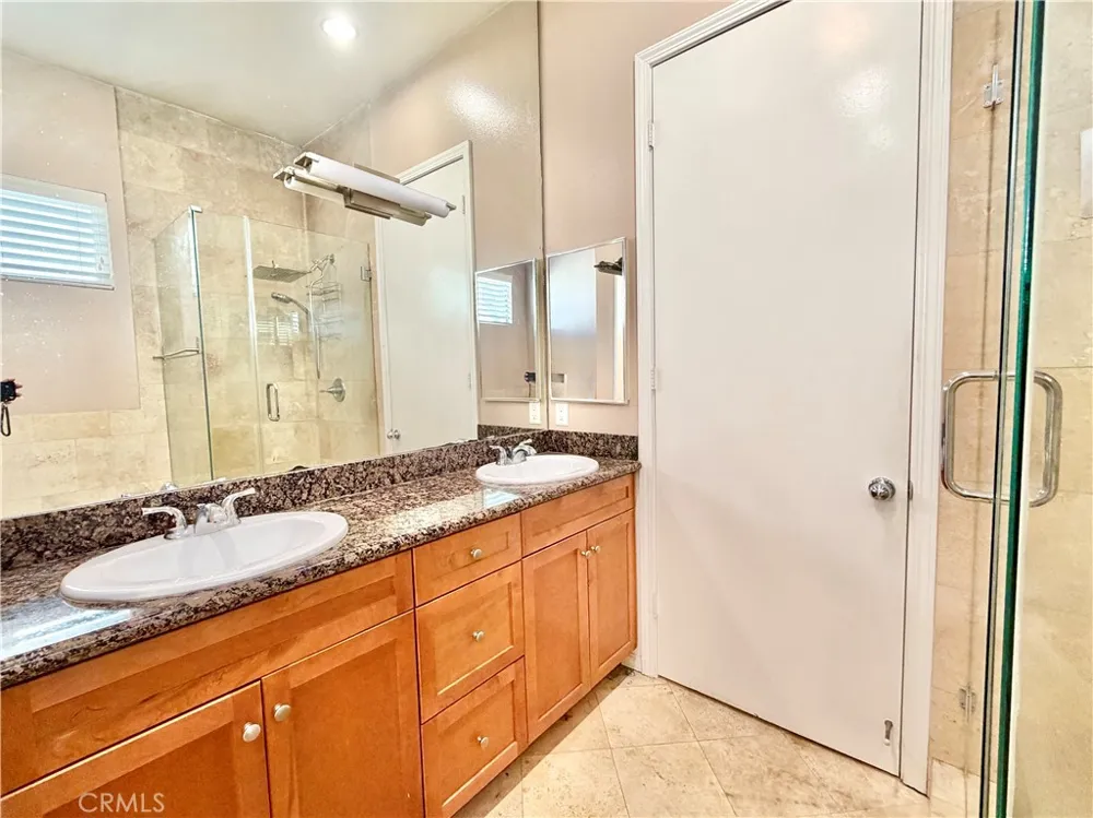 13707 S Budlong Gardena, CA 90247