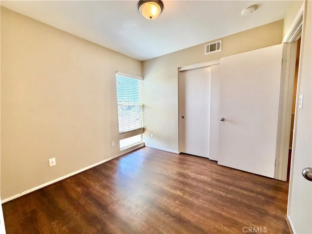 13707 S Budlong Gardena, CA 90247
