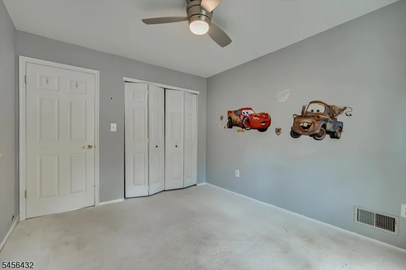 118 Edward Dr Franklin, NJ 08823