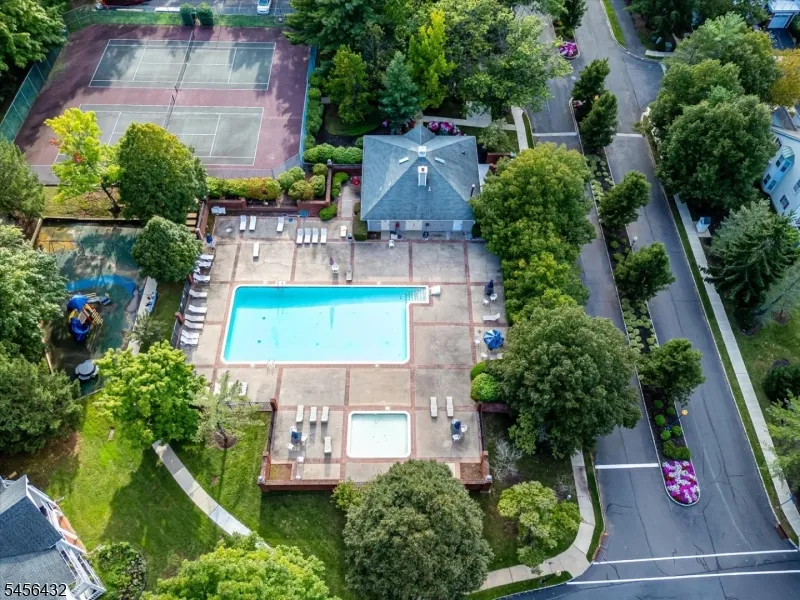 118 Edward Dr Franklin, NJ 08823