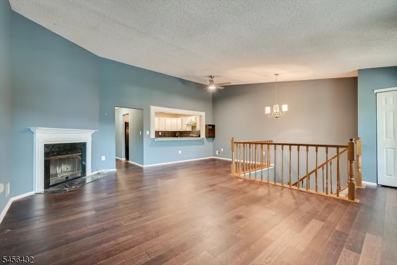 118 Edward Dr Franklin, NJ 08823