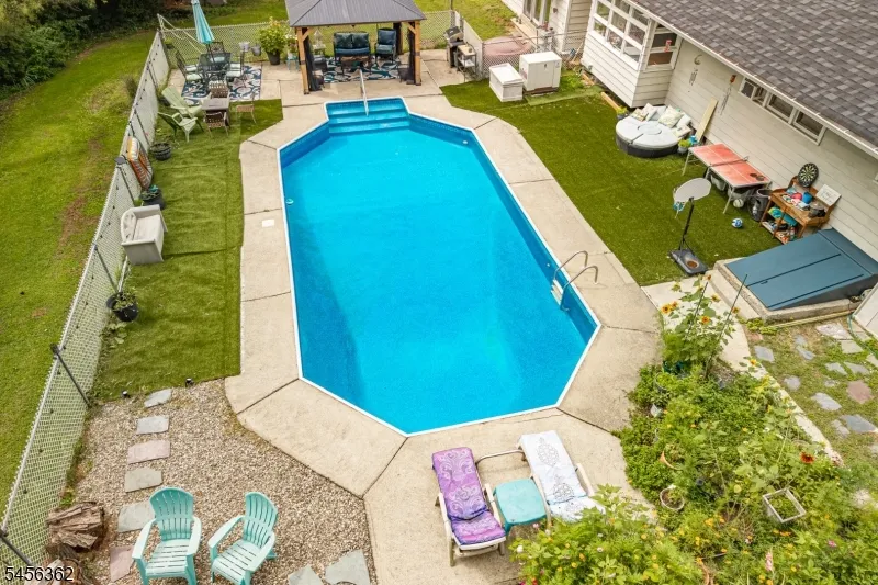 84 Lake Wallkill Rd Vernon, NJ 07461