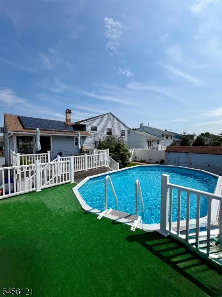 29 Capp St Carteret, NJ 07008