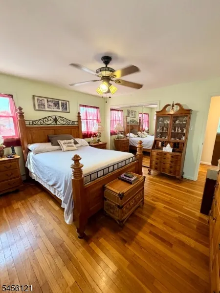 29 Capp St Carteret, NJ 07008