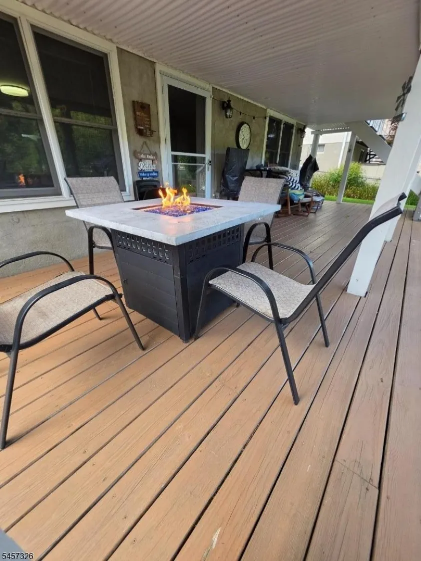 101 Woods Rd Sandyston, NJ 07826