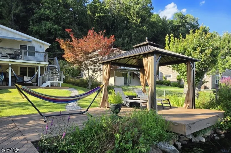 101 Woods Rd Sandyston, NJ 07826