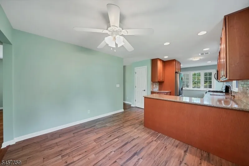 59 Dreahook Rd Branchburg, NJ 08876