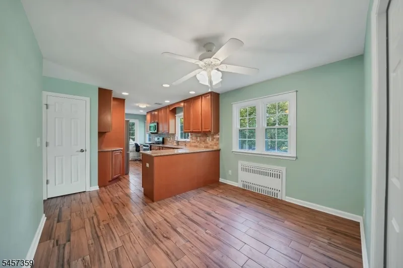 59 Dreahook Rd Branchburg, NJ 08876