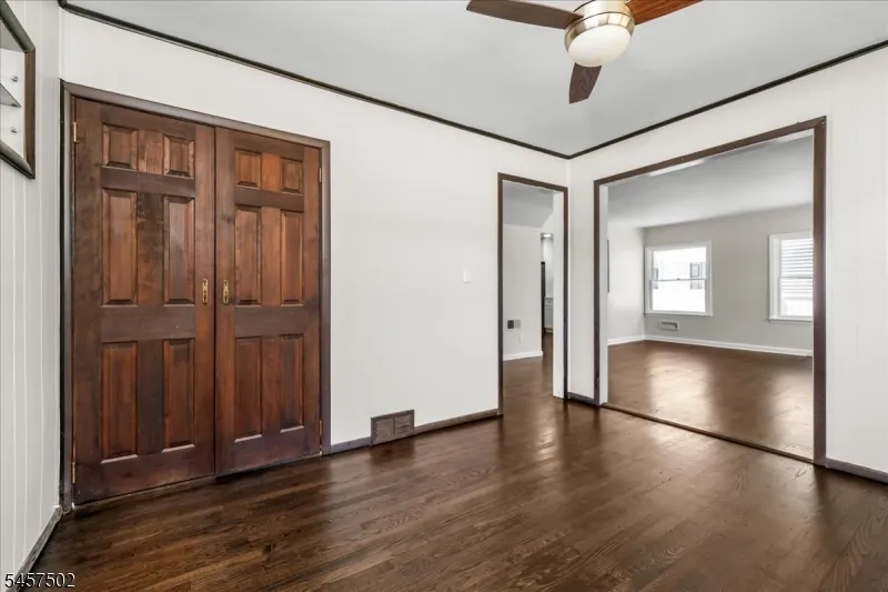 13 Windbeam Rd Riverdale, NJ 07457