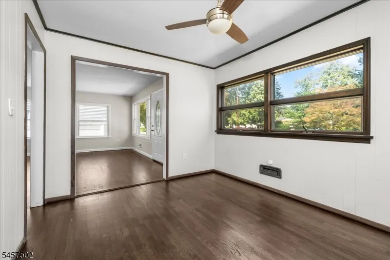 13 Windbeam Rd Riverdale, NJ 07457