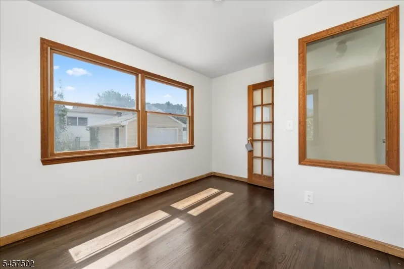 13 Windbeam Rd Riverdale, NJ 07457