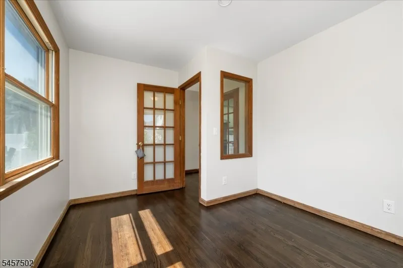 13 Windbeam Rd Riverdale, NJ 07457