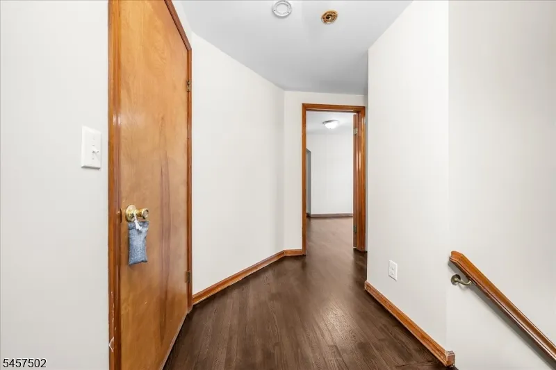 13 Windbeam Rd Riverdale, NJ 07457
