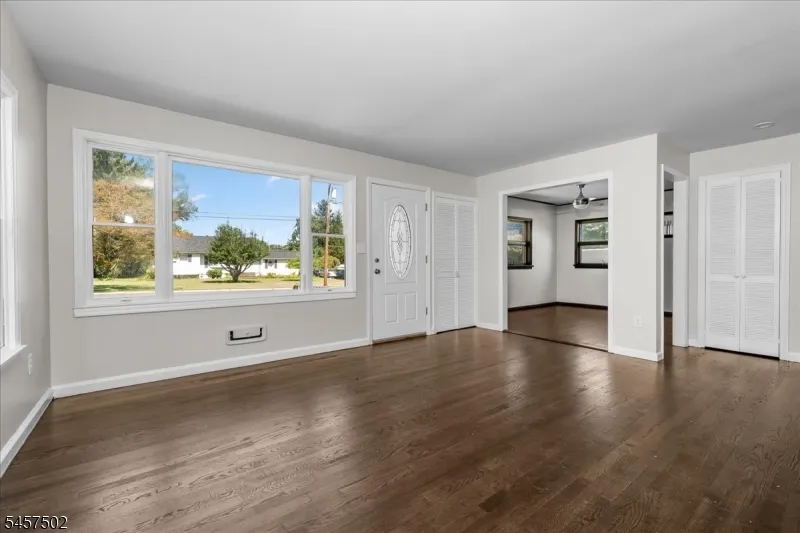 13 Windbeam Rd Riverdale, NJ 07457