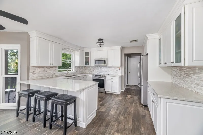 17 Telfer Dr Vernon, NJ 07418