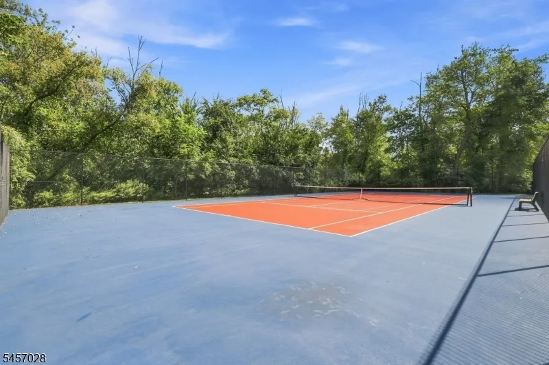 64 Dayton Ct #104 Unit 104 Independence, NJ 07840