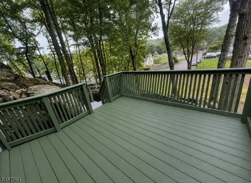 20 Garbarino Ave Wanaque, NJ 07465