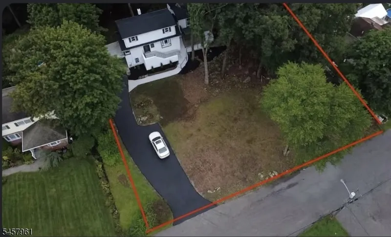 20 Garbarino Ave Wanaque, NJ 07465