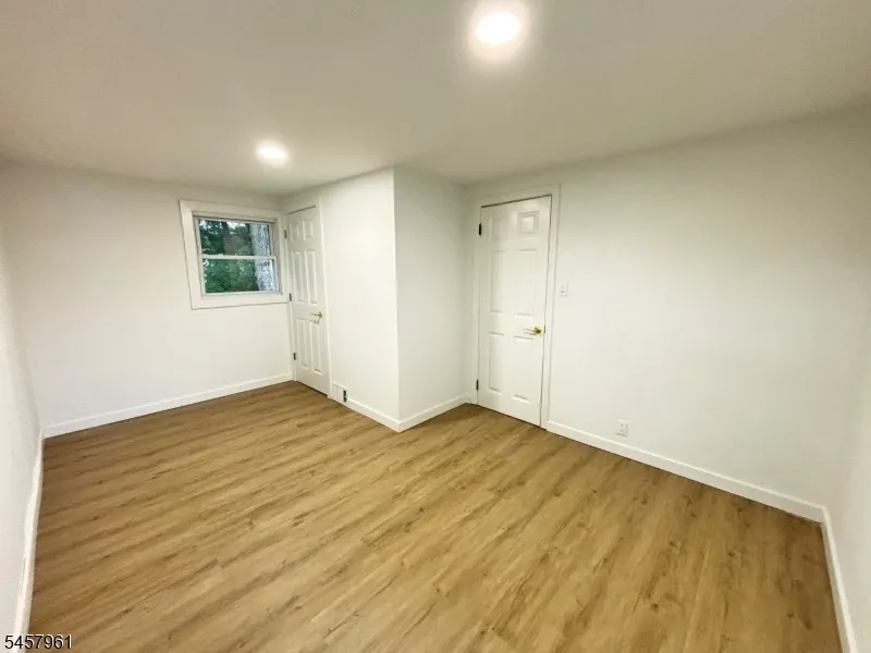 20 Garbarino Ave Wanaque, NJ 07465