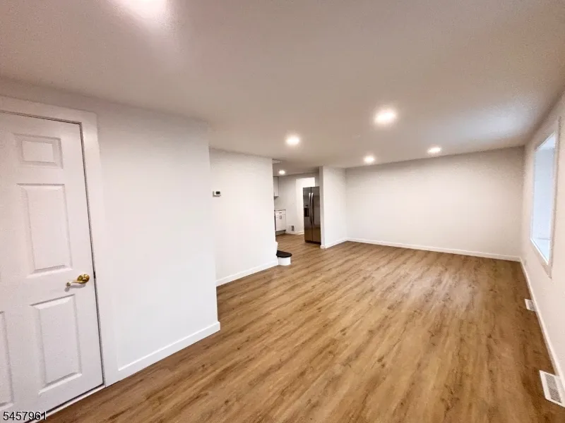 20 Garbarino Ave Wanaque, NJ 07465