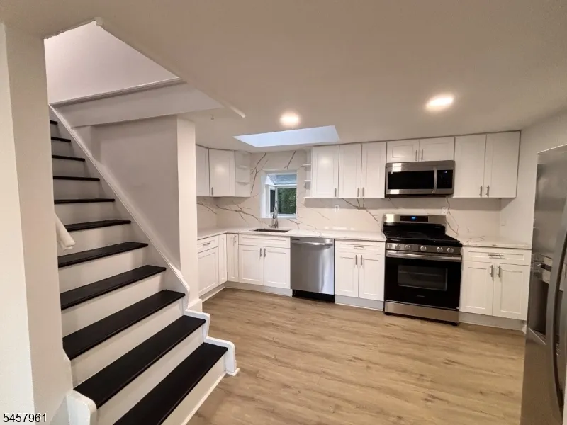 20 Garbarino Ave Wanaque, NJ 07465