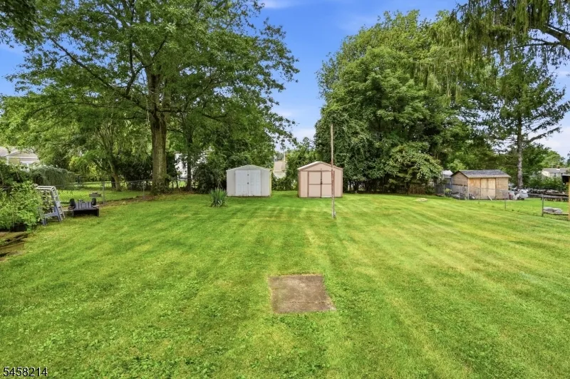 32 Conestoga Trl Sparta, NJ 07871