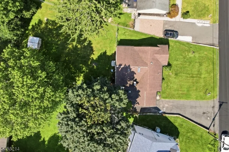 32 Conestoga Trl Sparta, NJ 07871