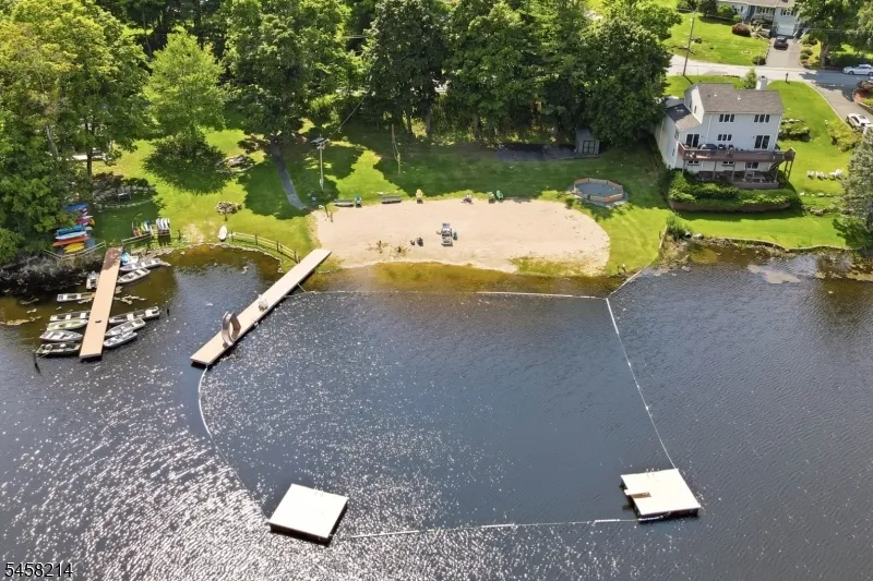 32 Conestoga Trl Sparta, NJ 07871