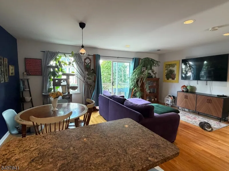 45 Royal Ave #28 Unit 28 Hawthorne, NJ 07506