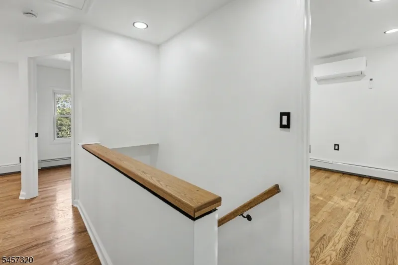 15 Cherry St Newton Town, NJ 07860