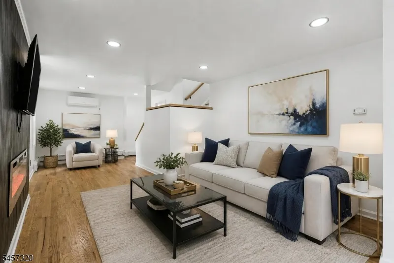 15 Cherry St Newton Town, NJ 07860