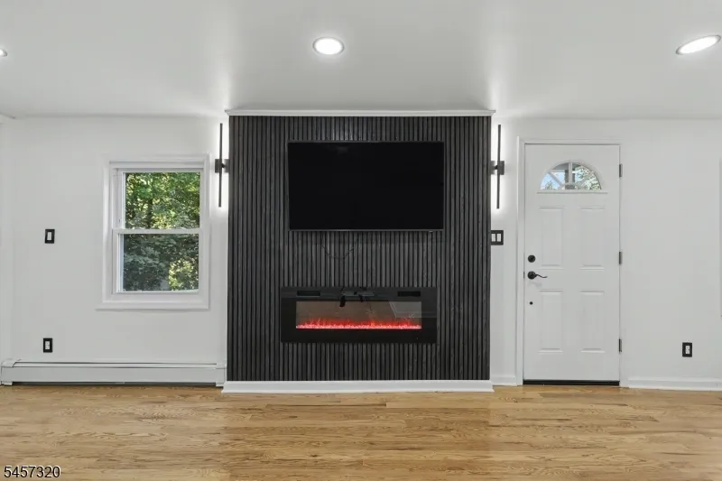 15 Cherry St Newton Town, NJ 07860