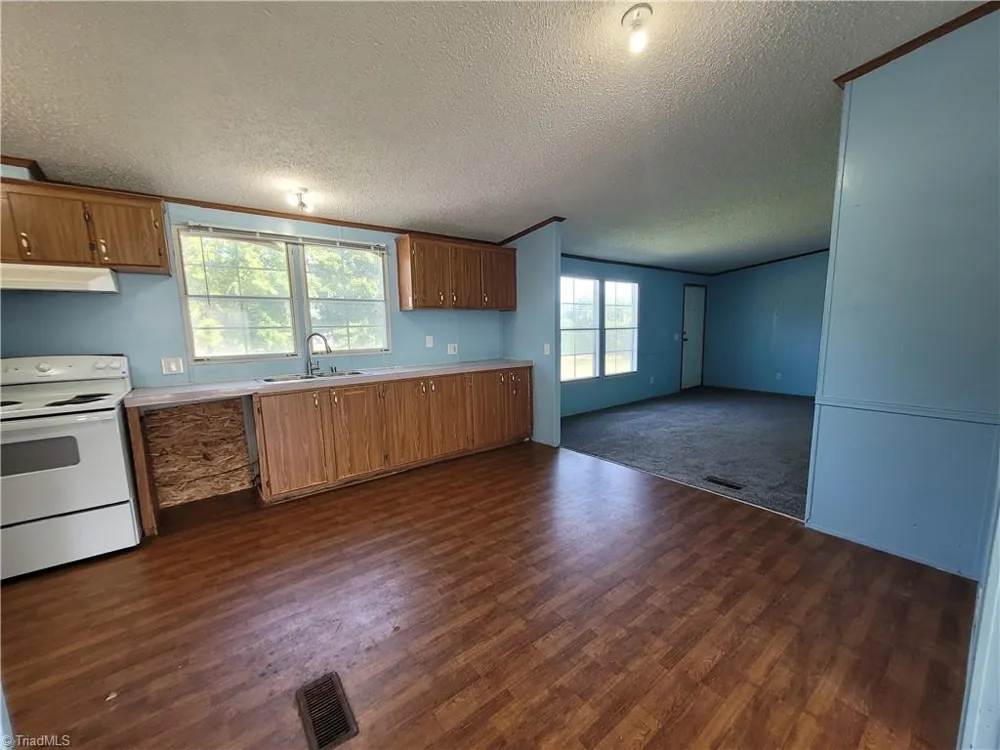 1836 Siloam Road Mount Airy, NC 27030