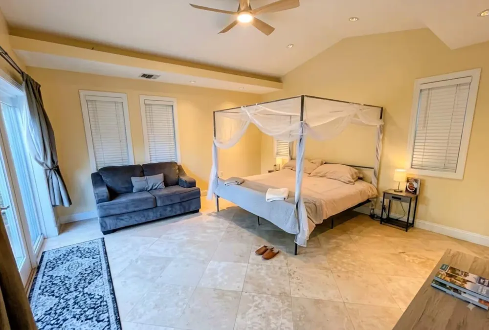 1405 NE 14TH COURT Fort Lauderdale, FL 33304