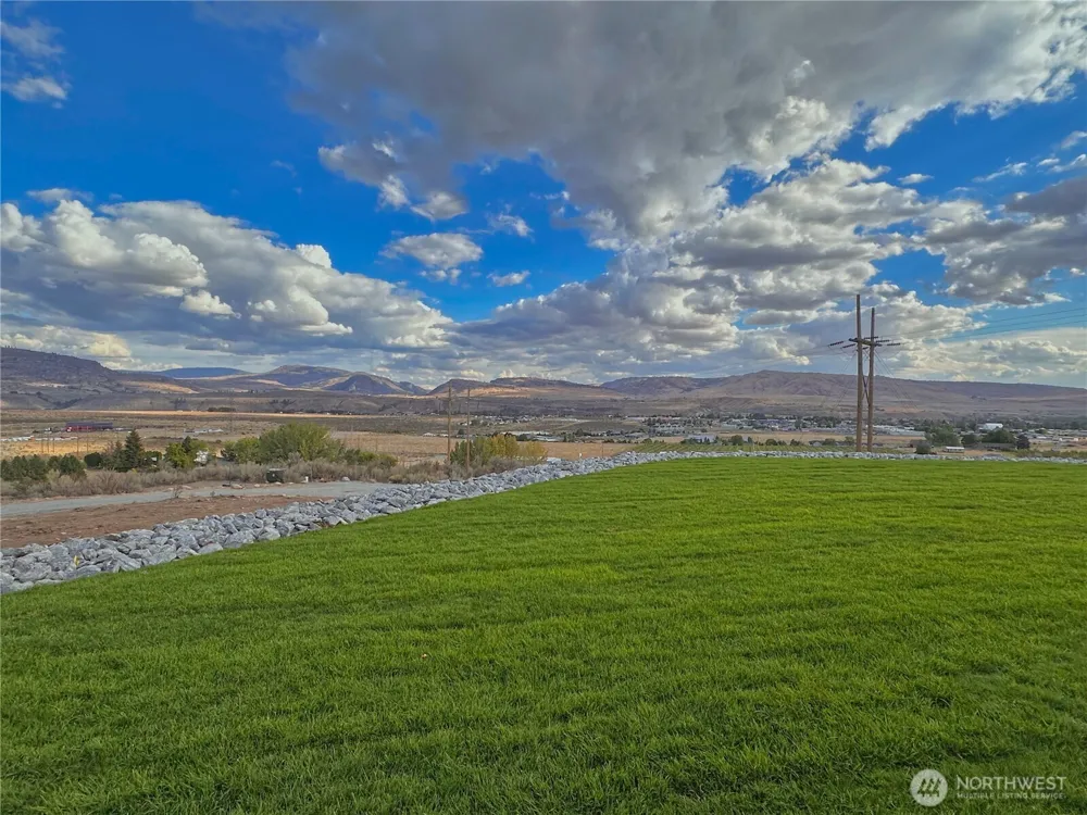 20 Pats Lane Omak, WA 98841