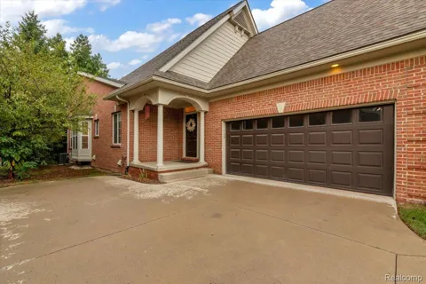37525 Newburgh Park Circle