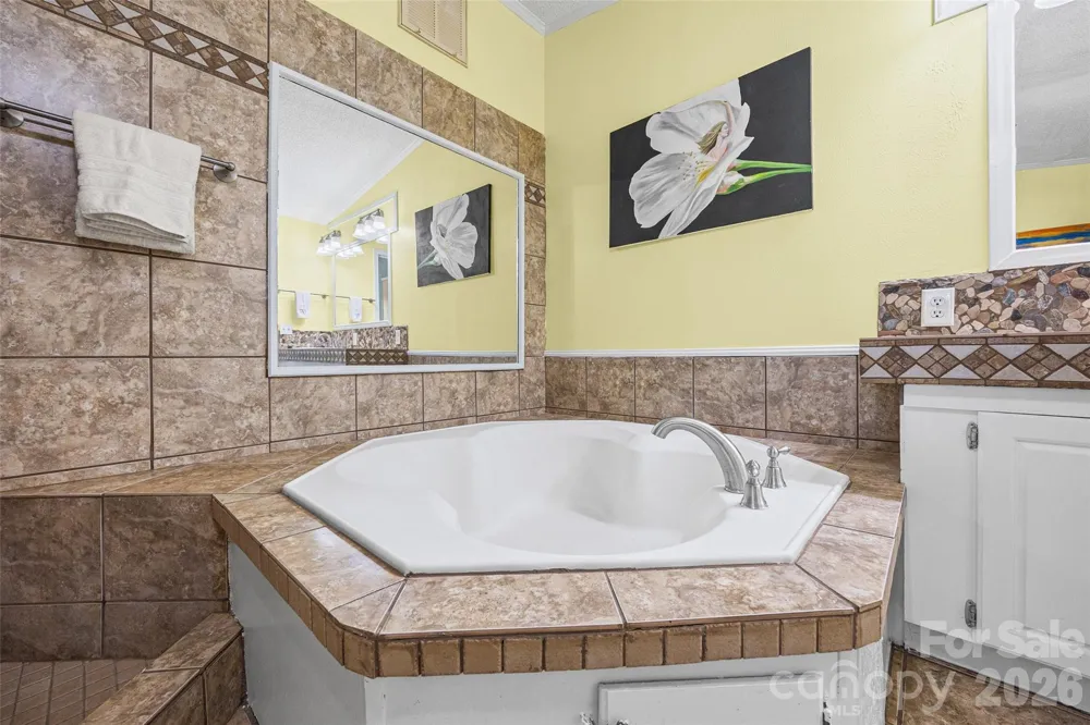 6215 Barclay Lane Clover, SC 29710